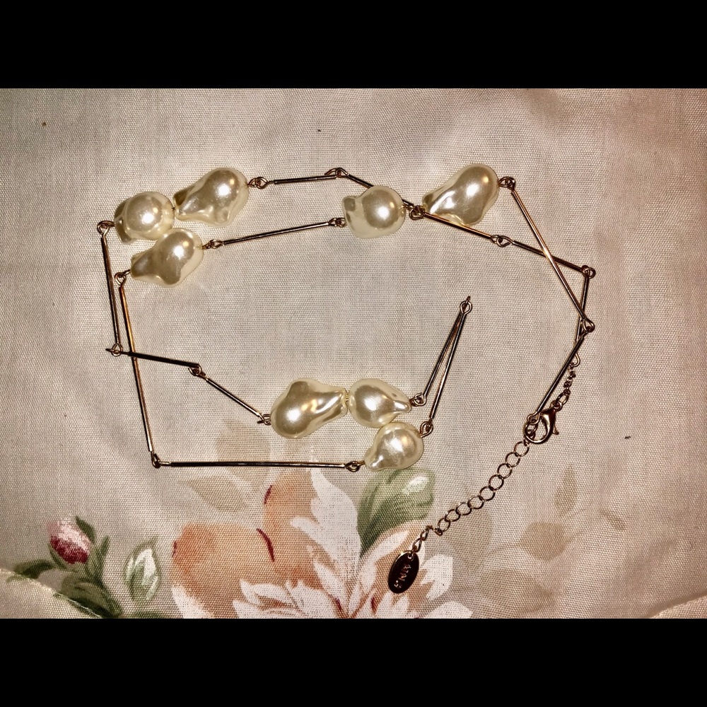 Long Gold-tone Faux Pearl cluster MNG necklace